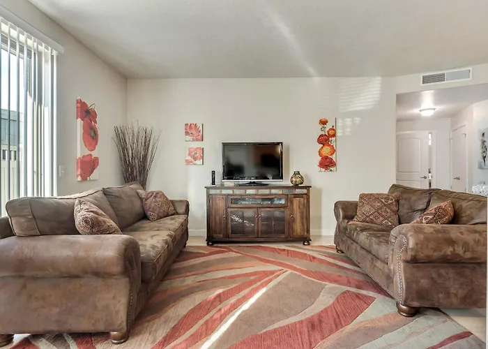 Downtown Condo Near Convention Center